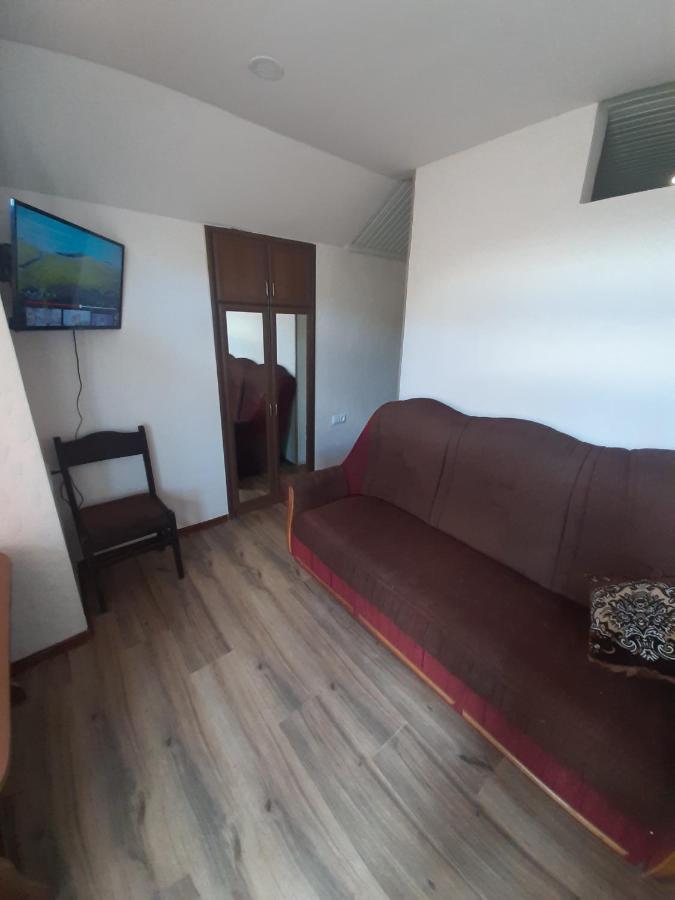 Narvar Hotel ゴリス エクステリア 写真